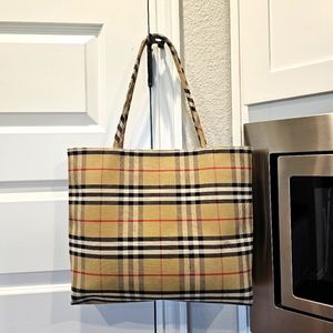 Burberry London Canvas Nova Check Tote EUC